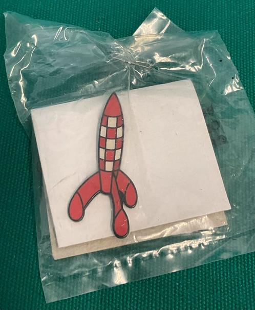 Kuifje metalen pin raket naar de maan, Verzamelen, Stripfiguren, Nieuw, Overige typen, Kuifje, Ophalen of Verzenden