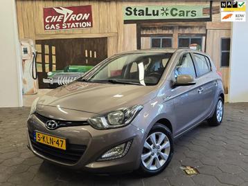 Hyundai I20 1.2i i-Deal/AIRCO/5-DEURS/APK 01-2026/ beschikbaar voor biedingen