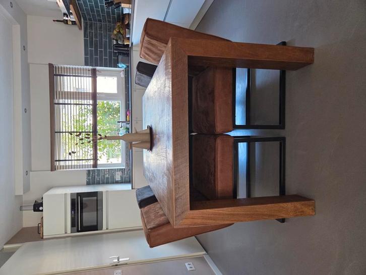 Massief houten eettafel, Huis en Inrichting, Complete inboedels, Ophalen