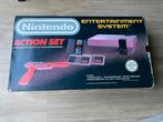 Nintendo NES Action Set Compleet, Ophalen of Verzenden, Gebruikt, Met 2 controllers, Met games