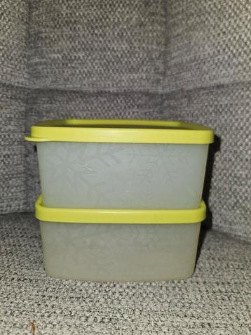 2 Tupperware Diepvriesdoosjes - Lime Groen beschikbaar voor biedingen