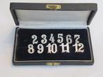 Art Deco zilveren set met tafelnummers in etui., Antiek en Kunst, Antiek | Goud en Zilver, Ophalen of Verzenden, Zilver