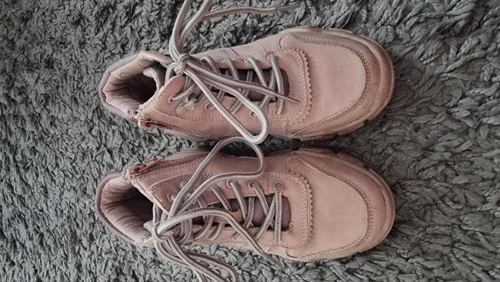 Meisjesboots maat 29, Kinderen en Baby's, Kinderkleding | Schoenen en Sokken, Zo goed als nieuw, Laarzen, Meisje, Ophalen of Verzenden