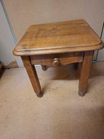 Eiken bijzettafeltje, Minder dan 55 cm, Gebruikt, Vierkant, Hout