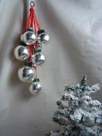 Tros met 8 zilveren kerstballen pegel en klok, Diversen, Kerst, Ophalen of Verzenden, Gebruikt