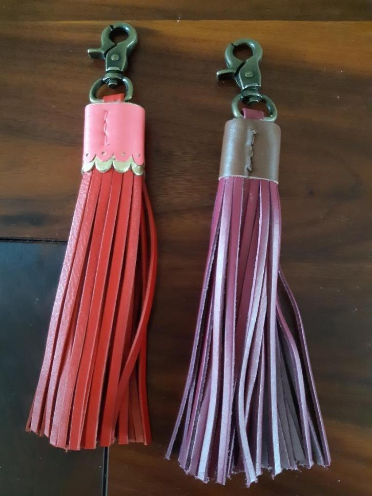 Tas accessoires geheel leer, lang en zwaar, Sieraden, Tassen en Uiterlijk, Tassen | Damestassen, Nieuw, Overige typen, Overige kleuren