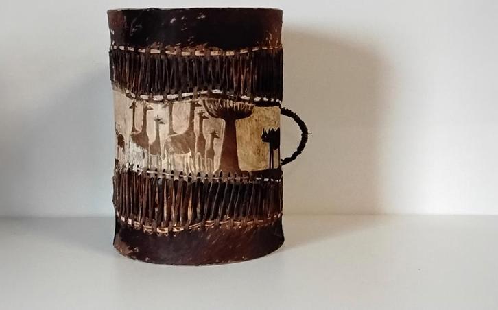 Afrikaanse Trommel met Dierenmotieven, Antiek en Kunst, Kunst | Niet-Westerse kunst, Ophalen of Verzenden