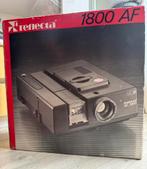 Diaprojector, scherm en tafel aangeboden, Ophalen, Zo goed als nieuw