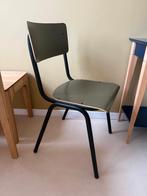 2 groene Zuiver back to school stoelen, Ophalen, Twee, Overige kleuren, Zo goed als nieuw