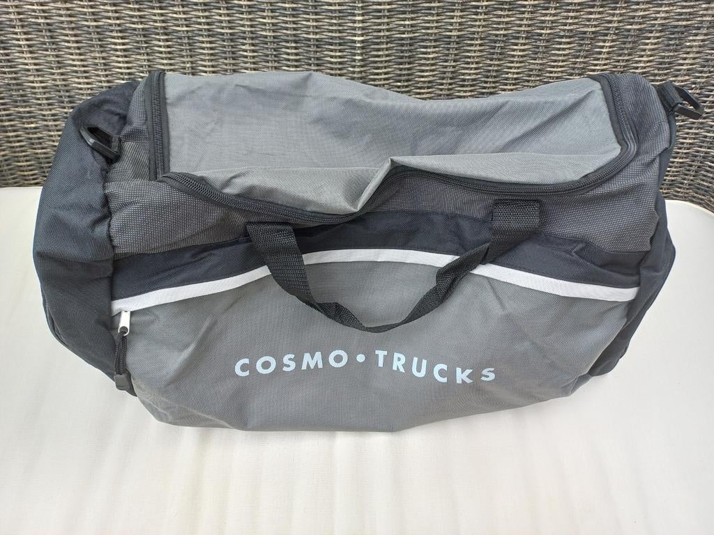 Te koop nieuwe ongebruikt weekendtas COSMO TRUCKS DAF DEALER, Sieraden, Tassen en Uiterlijk, Ophalen of Verzenden, Nieuw, Heren