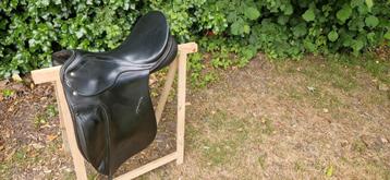 Passier dressuurzadel Lenox en Patron 17,5inch beschikbaar voor biedingen