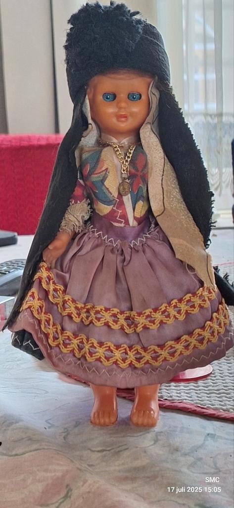 Vintage Nazaré klederdrachtpop – Portugal jaren '60 –, Verzamelen, Poppen, Zo goed als nieuw, Pop, Ophalen of Verzenden