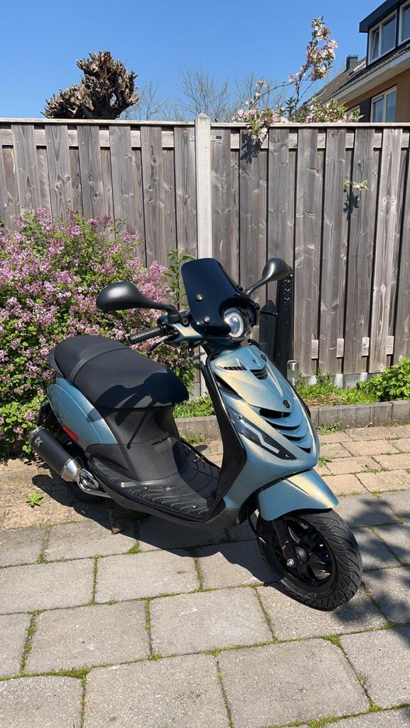 Zip 4takt 50cc, Fietsen en Brommers, Scooters | Piaggio, Zo goed als nieuw, Zip, Benzine, Ophalen