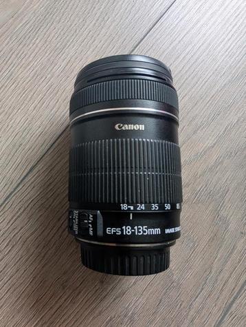 Canon EF-S 18-135mm f/3.5-5.6 IS beschikbaar voor biedingen