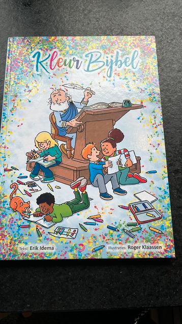 Kleur Bijbel beschikbaar voor biedingen
