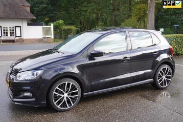 Volkswagen Polo 1.2 R-Line Pano Clima Navi Bleutooth Xenon beschikbaar voor biedingen
