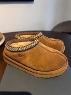 Uggs ugg tasman maat 28,5, Ophalen of Verzenden, Zo goed als nieuw, Jongen of Meisje, Laarzen