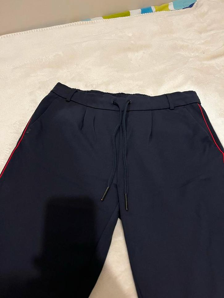 Only Pantalon Donkerblauw Maat M - Strepen, Kleding | Dames, Broeken en Pantalons, Zo goed als nieuw, Maat 38/40 (M), Blauw, Lang