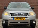 Subaru Forester 2.0 4x4 | NL-AUTO! | CRUISE! | TREKHAAK!, 13 km/l, Euro 5, Stof, Zwart
