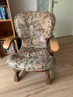 Vintage goedzittende fauteuil met bloemenpatroon., Huis en Inrichting, Fauteuils, Ophalen, Zo goed als nieuw, 50 tot 75 cm