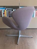 Fritz Hansen Arne Jacobsen Swan Chair, Huis en Inrichting, Fauteuils, Design klassieker, Gebruikt, Minder dan 75 cm, Ophalen of Verzenden