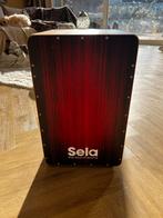 Sela SE 042 CaSela Red Dragon cajon - Zo goed als nieuw!, Ophalen, Zo goed als nieuw, Trommel