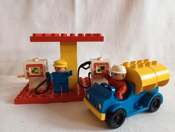 Vintage Duplo set 2639 Tankstation Benzinepomp met Tankauto  beschikbaar voor biedingen