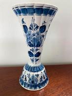 Vaas Delftsblauw nr 214, Antiek en Kunst, Antiek | Porselein, Ophalen of Verzenden