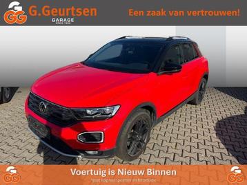 Volkswagen T-Roc 1.5 TSI Sport, Panoramadak, Virtual Cockpit beschikbaar voor biedingen
