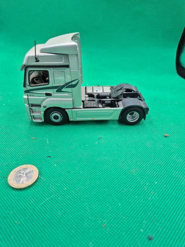 667 mercedesbenz axor 1840 1/43 minischamps, Hobby en Vrije tijd, Modelauto's | 1:43, Zo goed als nieuw, Auto, Ophalen of Verzenden