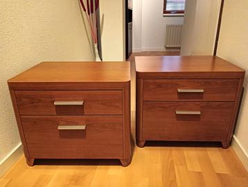 Luxe ladenkastjes massief hout als nieuw! beschikbaar voor biedingen