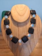 Mooie ketting met lava en opaliet, Sieraden, Tassen en Uiterlijk, Kettingen, Zwart, Nieuw, Ophalen of Verzenden, Steen of Mineraal