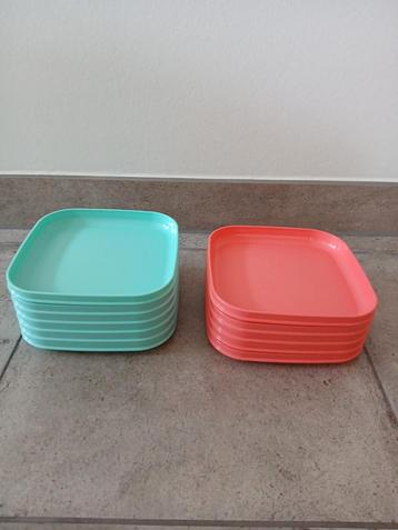 Tupperware ontbijtbord/kinderbord/peuterbord/picknickbord beschikbaar voor biedingen