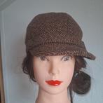 Bruine Hip Petje, One size fits all, Ophalen of Verzenden, Pet, Onbekend