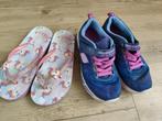 Skechers light maat 32 lichtjes + eenhoorn slippers kella, Gebruikt, Meisje, Overige typen, Ophalen of Verzenden