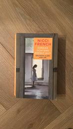 Nicci French - Zondagochtend breekt aan, Ophalen of Verzenden, Zo goed als nieuw, Nicci French