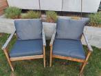Twee tuinstoelen met antraciete kussens, Gebruikt, Stoel, Tuinset, Hout