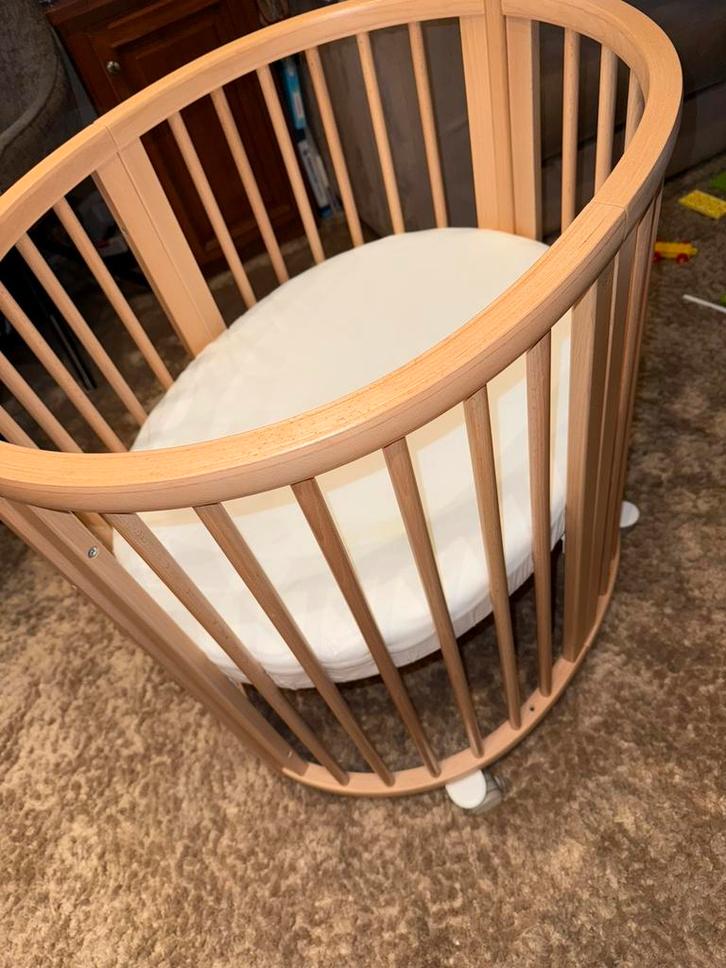 Stokke Sleepi mini naturel incl stokke matras, Kinderen en Baby's, Boxen, Zo goed als nieuw, Ophalen of Verzenden