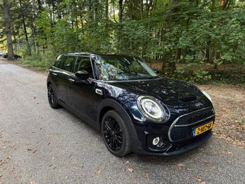 Mini Clubman Cooper S 2.0 192pk Aut 2020 midnight blue metal beschikbaar voor biedingen