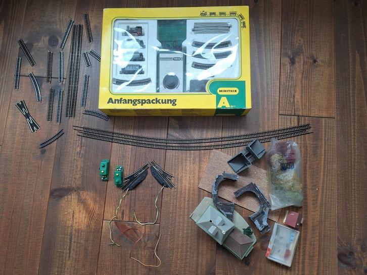 Minitrix startset en diversen. Weggooien is zonde., Hobby en Vrije tijd, Modeltreinen | N-Spoor, Gebruikt, Treinset, Gelijkstroom