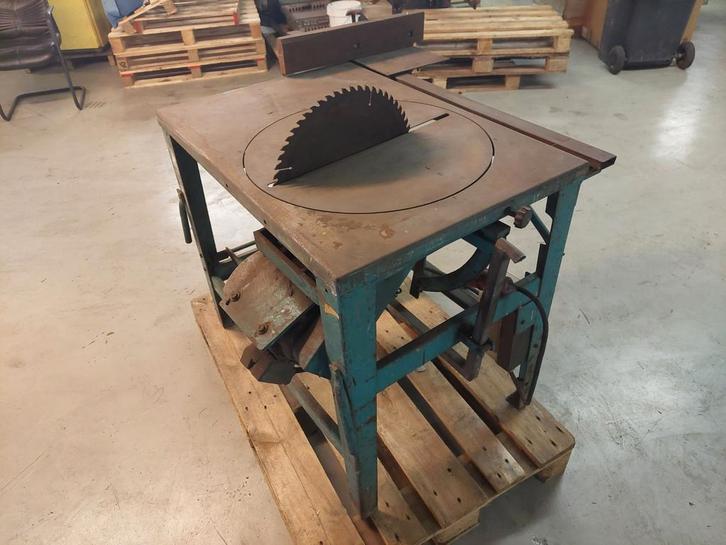 Oude zaagtafel - Werkplaats Zaag, Doe-het-zelf en Verbouw, Gereedschap | Zaagmachines, Gebruikt, Cirkelzaag, 600 tot 1200 watt