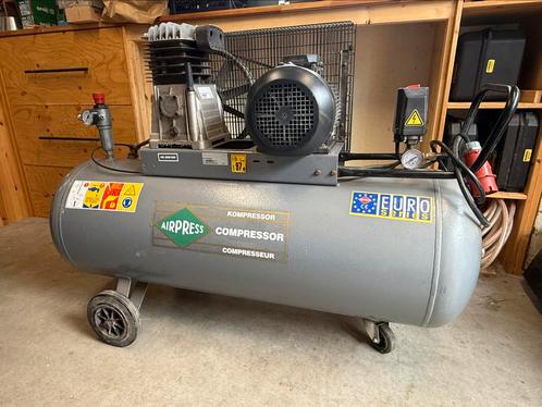 Airpress HK600-200, Doe-het-zelf en Verbouw, Compressors, Zo goed als nieuw, 6 tot 10 bar, 100 liter of meer, 400 tot 800 liter/min