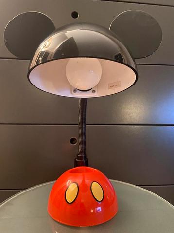Leuke Mickey Mouse lamp beschikbaar voor biedingen