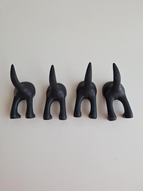 IKEA Bastis Kat Haakjes - 4 Stuks, Huis en Inrichting, Woonaccessoires | Deurstoppers, Zo goed als nieuw, Binnen, Ophalen of Verzenden