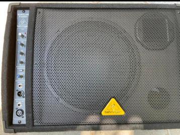 Behringer F1320D vloermonitor - nieuwstaat beschikbaar voor biedingen