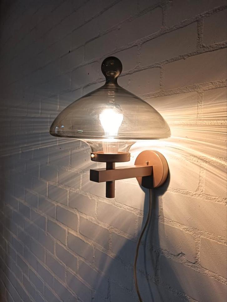 Vintage Wandlamp met Glazen Kap Raak Amsterdam C 1622, Huis en Inrichting, Lampen | Wandlampen, Gebruikt, Glas, Metaal, Ophalen of Verzenden
