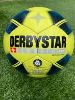 Derbystar voetbal, kleur geel, Sport en Fitness, Voetbal, Ophalen of Verzenden, Zo goed als nieuw, Bal