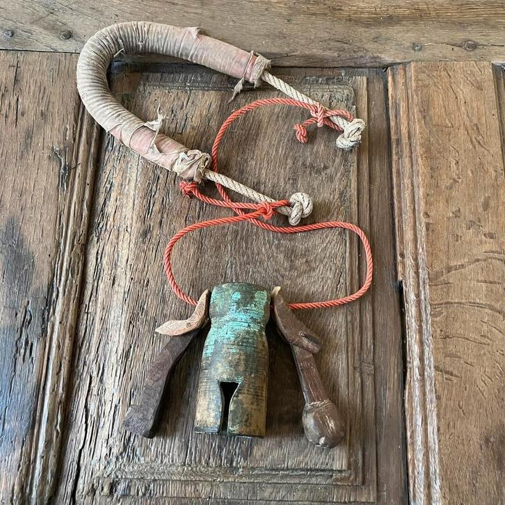 Originele Thaise buffelbel / koebel, Antiek en Kunst, Curiosa en Brocante, Ophalen of Verzenden