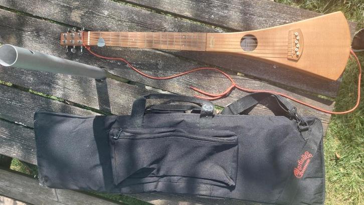 Mooie Martin Backpacker Gitaar + oorspronkelijke hoes, Muziek en Instrumenten, Snaarinstrumenten | Gitaren | Akoestisch, Zo goed als nieuw