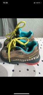 Nike Air Max maat 23.5, Kinderen en Baby's, Kinderkleding | Schoenen en Sokken, Jongen of Meisje, Schoenen, Ophalen of Verzenden